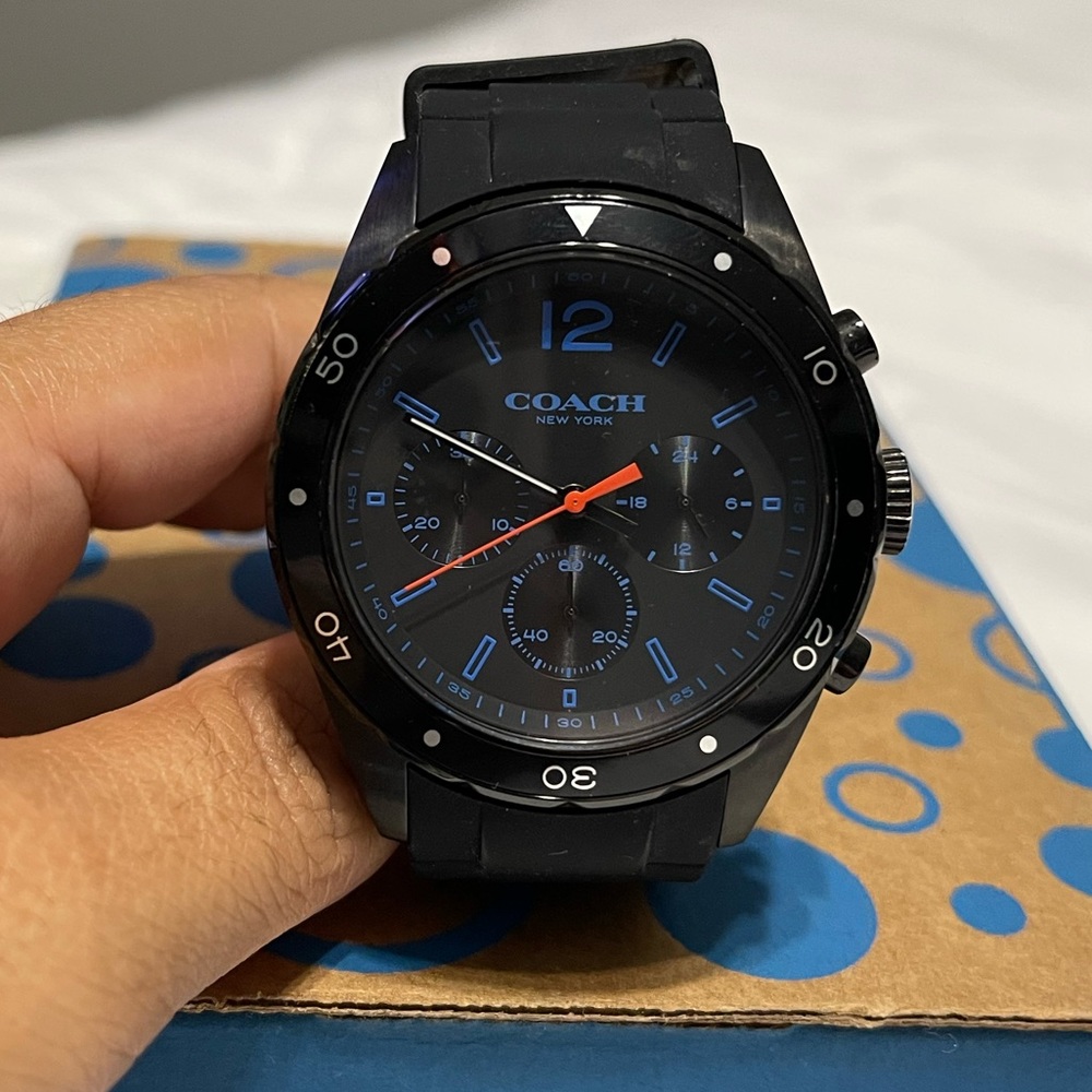 PREOWENED black Kent Watch, 44 Mm - Picture 1 of 3
